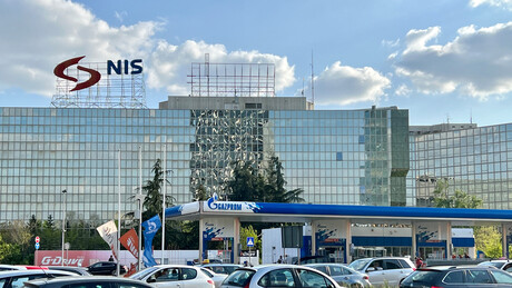 Бајатовић: Сутра одговор у вези са одлагањем санкција НИС-у, сада бољи услови