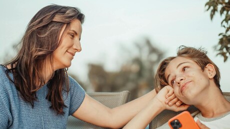 "Moje dete je moj najbolji prijatelj" - zamka roditeljstva koja može biti štetna po dete