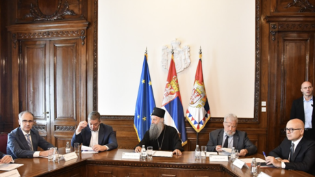 Вучић на седници одбора поводом "Два века Матице српске": Хвала патријарху што нас је окупио