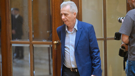 Drecun za RIA Novosti: Protesti u Srbiji sve manji, ali su radikalniji