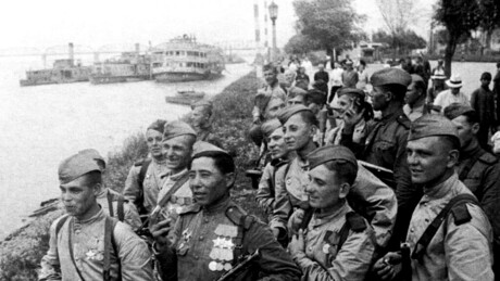 Преко степа и пустиња: Стаљинов блицкриг на Далеком истоку