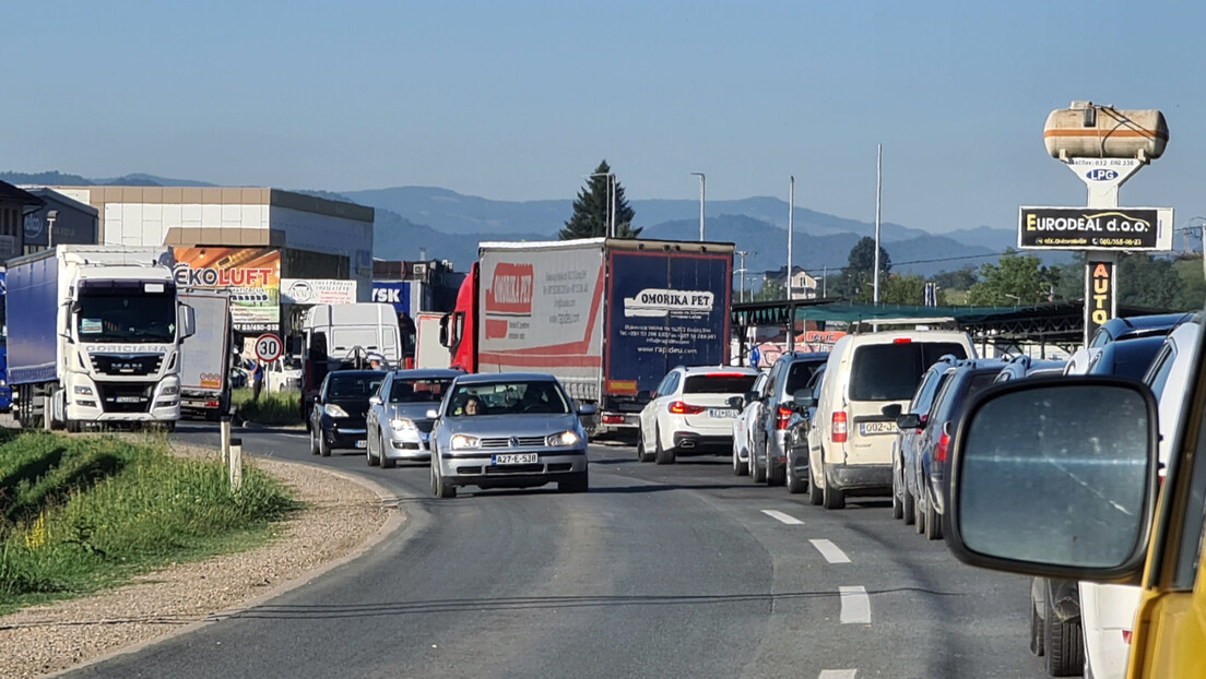 Други дан протеста превозника у БиХ: Теретни саобраћај обустављен на свим границама