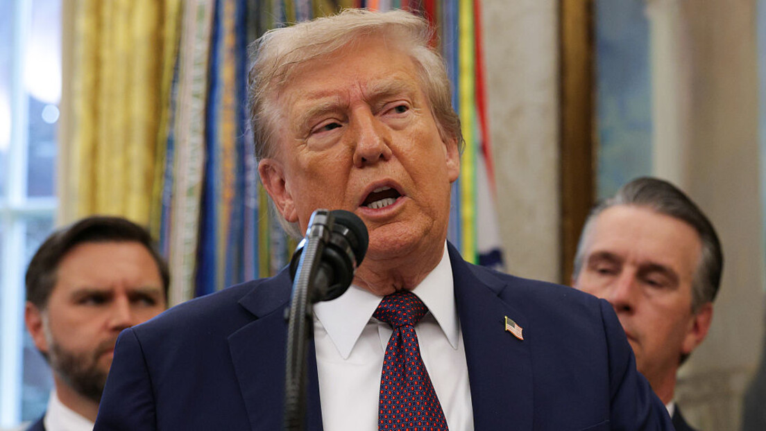 Тајновити Трамп: Сазнао сам нове детаље у вези са Украјином, чућете...