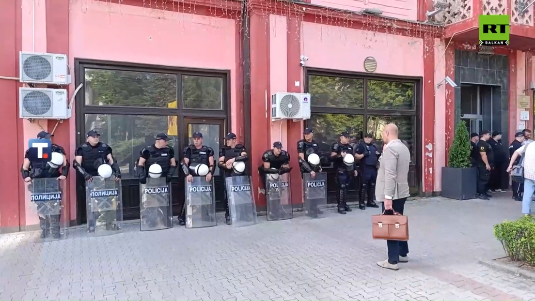Zaječar: Opozicija sprečava održavanje sednice Skupštine (VIDEO)