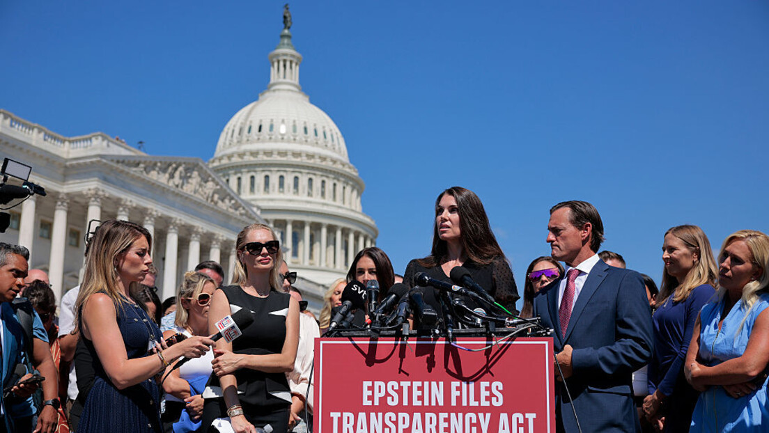 Epstinovi dosijei, a Trampovi testovi: Žrtve traže poseban zakon i kraj tajnosti