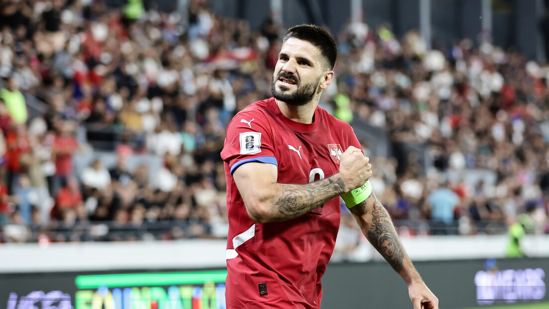 Митровић после Арабије стиже у Катар: Српски рекордер иде у нови клуб