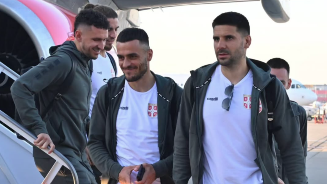 Riga vrvi od Srba, stigli i fudbalski "orlovi"