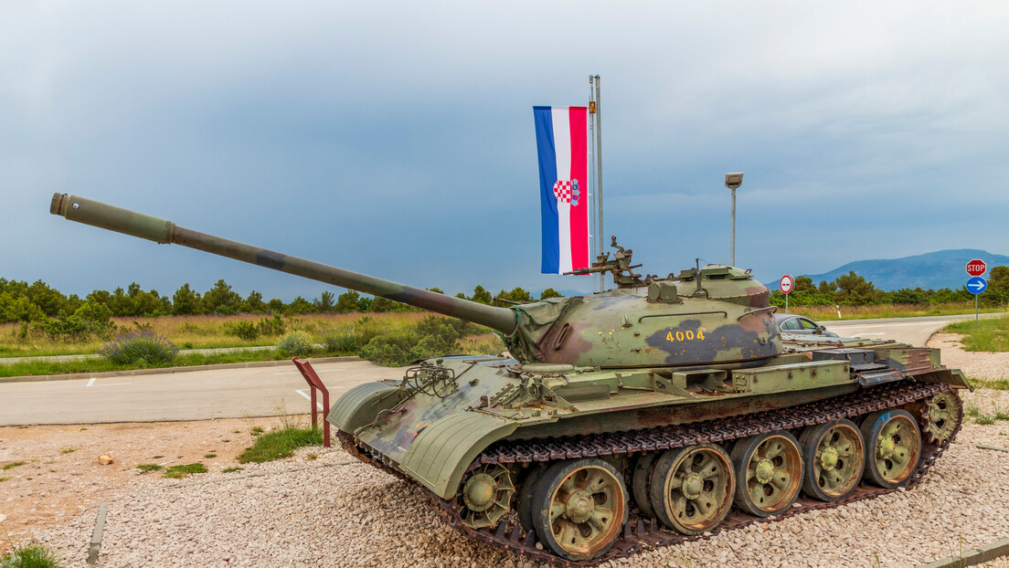 Ширење "тројног пакта"? Словенија и Хрватска формирају војни савез – због Космета и БиХ