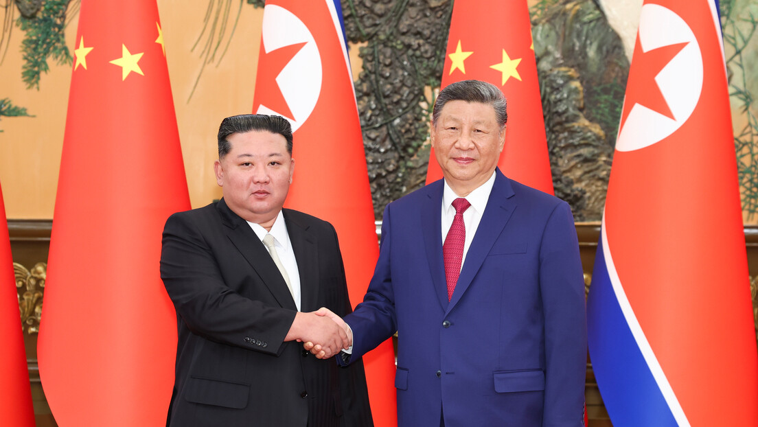 Си честитао Киму 77. годишњицу оснивања Северне Кореје: Спремни смо да удружимо снаге