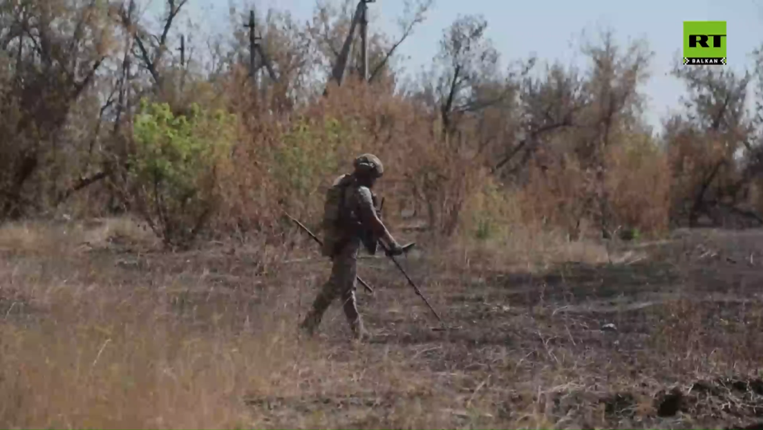Ruski saperi čiste DNR od mina (VIDEO)