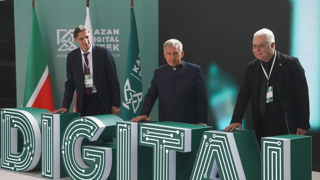 Ministar Bratina u Kazanju: Saradnja u oblasti tehnologija i obrazovanja