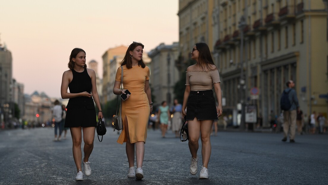 Русија на првом месту по уделу жена у броју становника: Каква је статистика у осталим земљама света