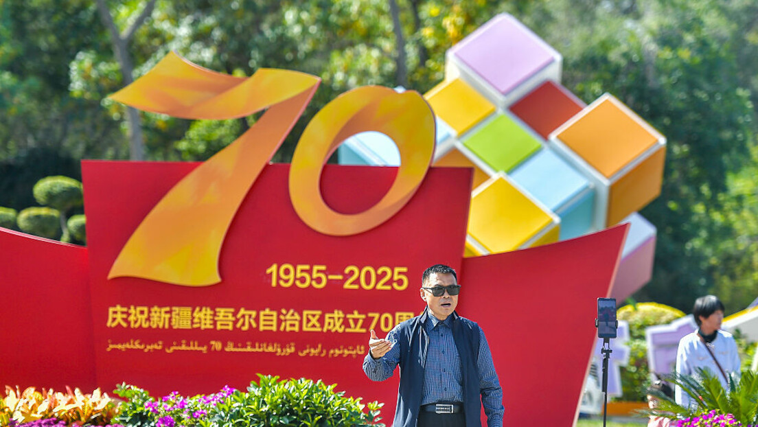 Kina nastavlja da ulaže u Sinđang, ali i podozreva od novog talasa radikalizacije