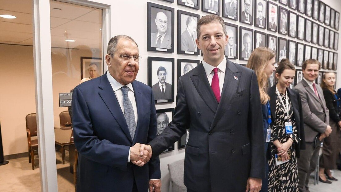 Sastali se Lavrov i Đurić: Puna podrška teritorijalnom integritetu Srbije i poštovanju Dejtona