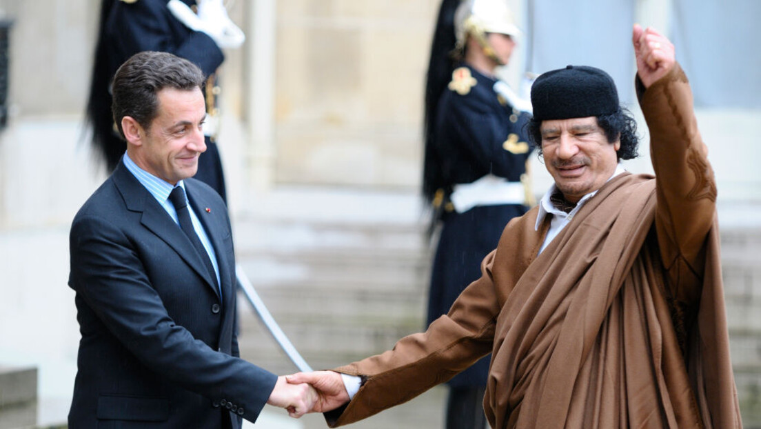 Саркози осуђен на пет година затвора