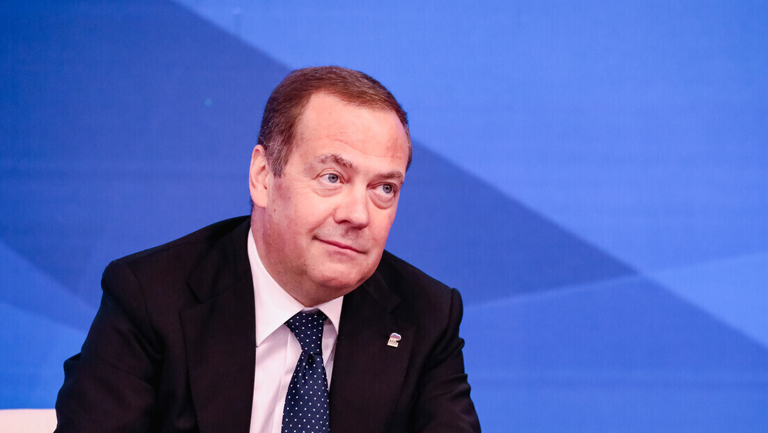 Оштра порука Медведева: Запамтите – Русија има оружје од ког се не можете сакрити