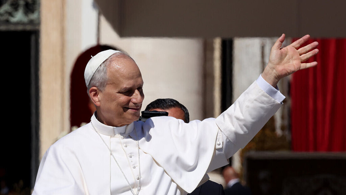 Османи би да папа посети Приштину: Код званичника Ватикана "лобира" за признање