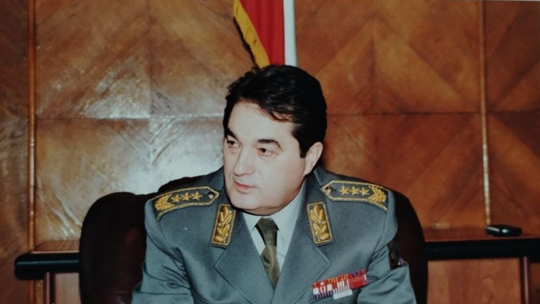 General Pavković posle 20 godina ponovo u Srbiji, avion sleteo u Beograd