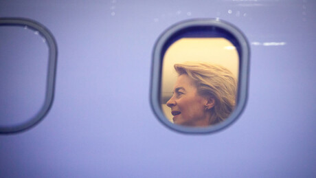 Москва одговорила на оптужбе "Фајненшел тајмса": Шта се десило са авионом Урсуле фон дер Лајен