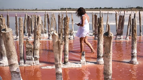 Розе језера у Русији сада су још лепша: Септембар доноси нове, вибрантније нијансе (ФОТО)