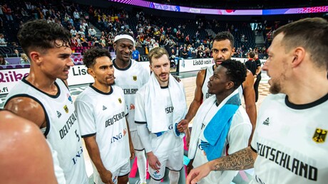Моћни Немци против Британаца рушили рекорде Евробаскета, али нису успели да надмаше Југославију