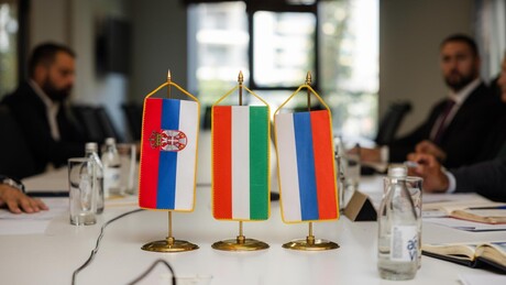 Ђедовић Хандановић са Сорокином и Сијартом: Убрзано повезивање Србије на "Дружбу"