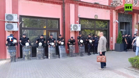 Зајечар: Опозиција спречава одржавање седнице Скупштине (ВИДЕО)