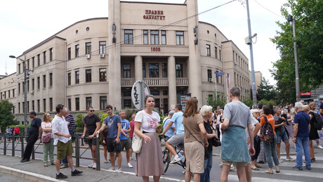 Анализа РТ Балкан: Колико је студената тражило замрзaвање годинe због блокада факултета?