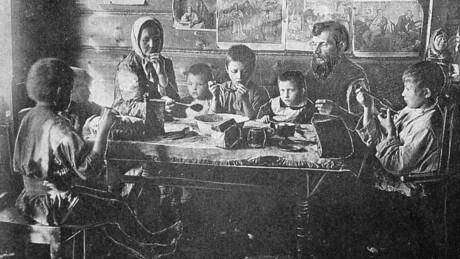 Ne možeš da sediš sa nama: Sa kime Rusi u stara vremena nisu sedali za trpezu