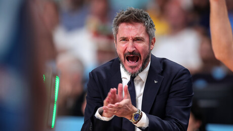 Ispali sa Evrobasketa, Italijan u suzama podneo ostavku: "Je** mi se kakav sam trener"