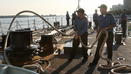 Кина критиковала Канаду и Аустралију због проласка ратних бродова кроз Тајвански мореуз