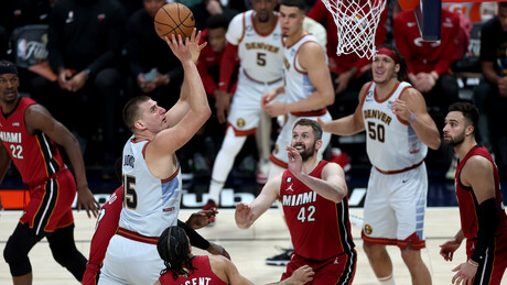 Денвер спрема Јокићу ново појачање, стиже НБА шампион и рекордер лиге