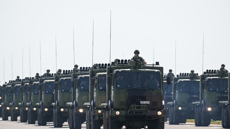 Војска се поставља: Парада "Снага јединства" у Београду (ФОТО)