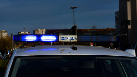 Dojava o bombi u školi na Vračaru: Deca odmah evakuisana