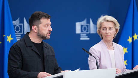 Život u laži: Evropski vodvilj u kome je glavna uloga zapala tužnom kijevskom klovnu