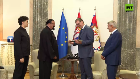 Вучић угостио Стивена Сигала: Србија ће увек бити отворена за уметнике и пријатеље из целог света