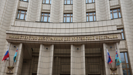 Москва: Долазак "душебрижника" из Брисела на протест је подстицај за насилну промену власти у Србији