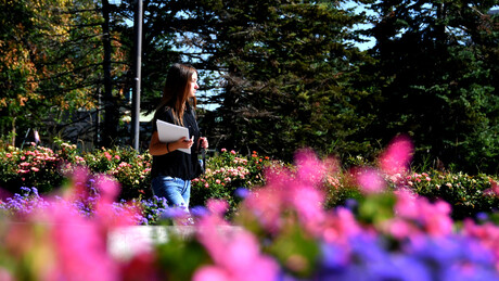 Ne odlažite letnju garderobu, temperature i dalje u crvenom