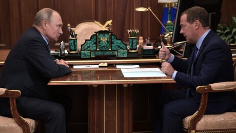 Putin odlikovao Medvedeva ordenom za doprinos ruskoj državnosti