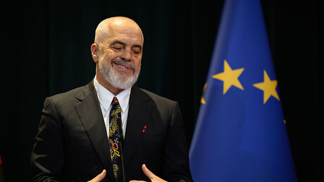 Albanci protestovali u Hagu: Edi Rama "srcem i umom" uz veterane tzv. OVK