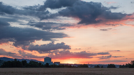 Непристојна понуда Словеније Хрватској: Коме је нуклеарка мајка, а коме маћеха