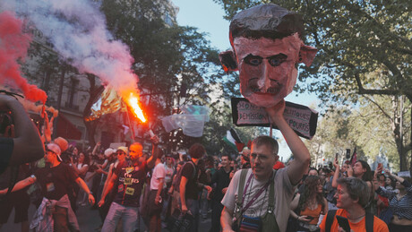 Masovni protesti u Francuskoj: Sukobi sa policijom, uhapšenih više od 180, povređeno 11