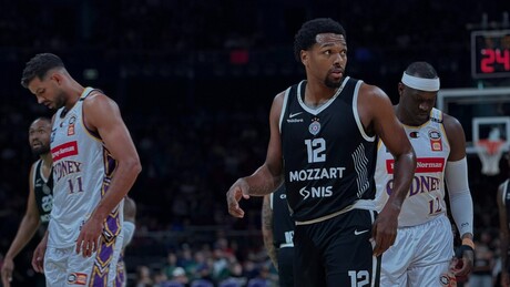 Партизан бољи од Сиднеја без "пола екипе", блистале новајлије у црно-белом