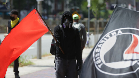 Америчко друштво на прекретници: Између Алекса Карпа и Џорџа Сороша (ВИДЕО)