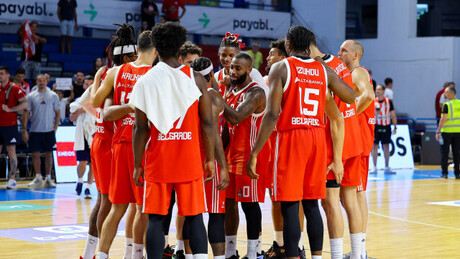 Добар меч за крај турнира, Звезда поражена од Олимпијакоса на Криту