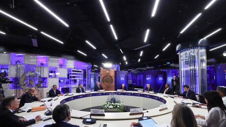 Aleksandar Vulin na ruskom atomskom forumu kojem je prisustvovao i predsednik Putin