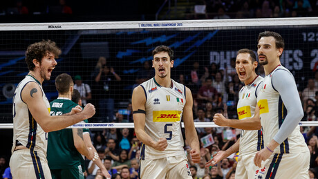 Грбићева Пољска поклекла, Италија је у финалу Светског првенства