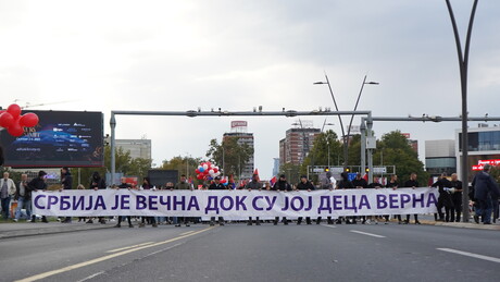 У 200 места скупови против блокада, Вучић у Обреновцу: Лепше са својим народом него са Европљанима