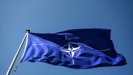 NATO: Najveći nosač aviona na svetu plovi norveškim vodama