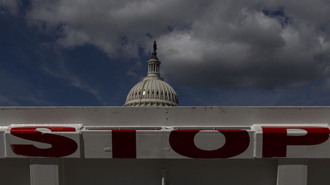 Блокада владе САД утиче на Украјину: Оружје на чекању, Трамп не попушта